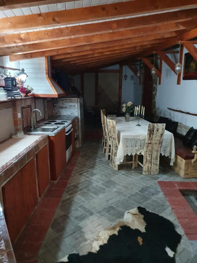 Kashtata S Paraklisa Borovo  Екстер'єр фото